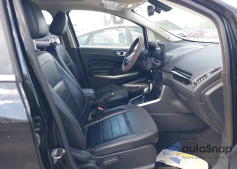 2018 Ford Ecosport Titanium z USA, uszkodzony, nr VIN MAJ6P1WL5JC192423